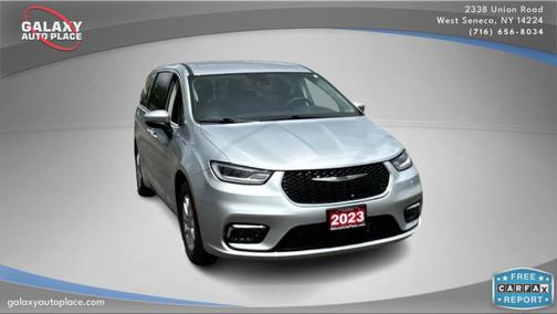 2023 Chrysler Pacifica Touring-L