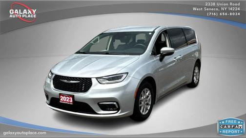 2023 Chrysler Pacifica Touring-L