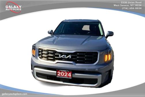 Everlasting Silver 2024 Kia Telluride S