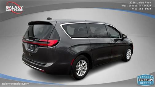 2023 Chrysler Pacifica Touring-L