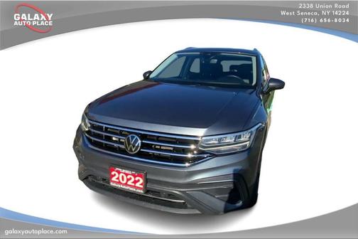 Platinum Gray Metallic 2022 Volkswagen Tiguan 2.0T SE