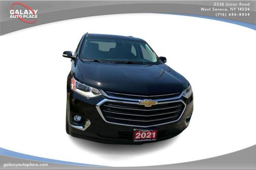 Mosaic Black Metallic 2021 Chevrolet Traverse LT Cloth