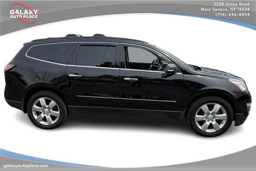 Mosaic Black Metallic 2017 Chevrolet Traverse Premier