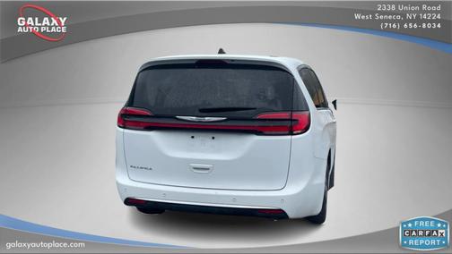 2023 Chrysler Pacifica Touring-L