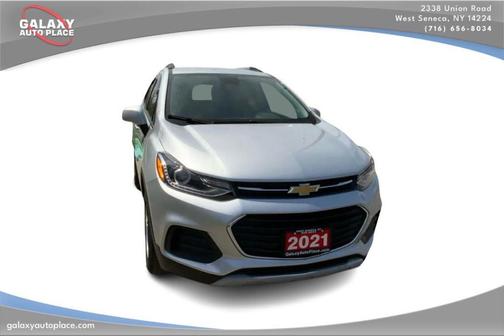 Silver Ice Metallic 2021 Chevrolet Trax LT