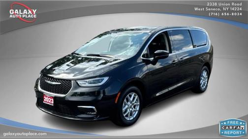 2023 Chrysler Pacifica Touring-L