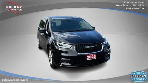 2023 Chrysler Pacifica Touring-L