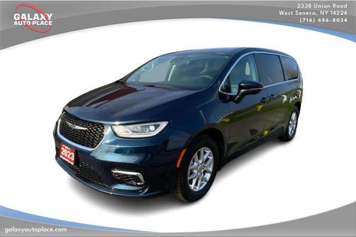 Fathom Blue Pearlcoat 2023 Chrysler Pacifica Touring-L