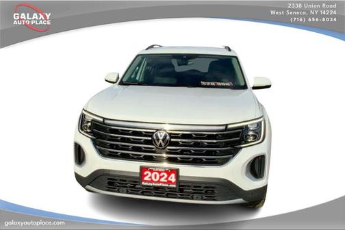 Pure White 2024 Volkswagen Atlas 2.0T SE