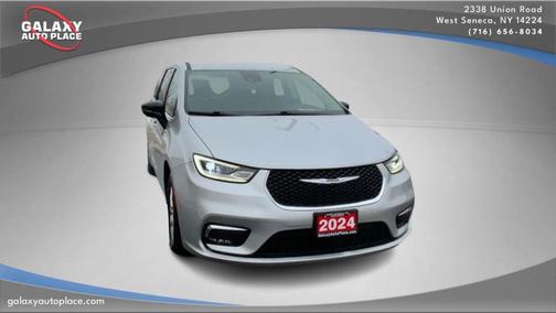 2024 Chrysler Pacifica Touring-L