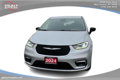 2024 Chrysler Pacifica Touring-L