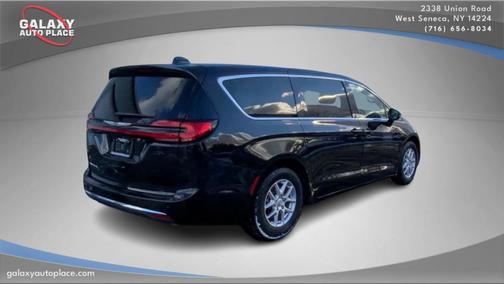 2024 Chrysler Pacifica Touring-L