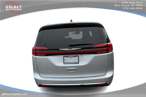2024 Chrysler Pacifica Touring-L