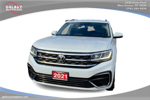 Oryx White Pearl Effect 2021 Volkswagen Atlas 3.6 V6 SE w/ Technology R-Line