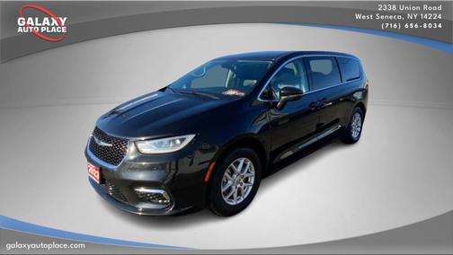 2023 Chrysler Pacifica Touring-L