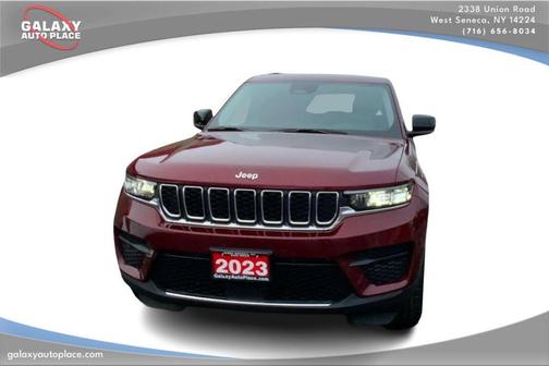 2023 Jeep Grand Cherokee Laredo