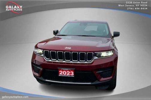 2023 Jeep Grand Cherokee Laredo