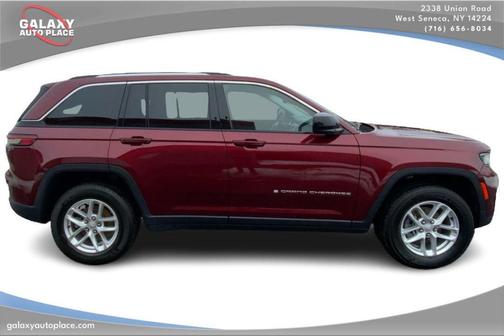 2023 Jeep Grand Cherokee Laredo