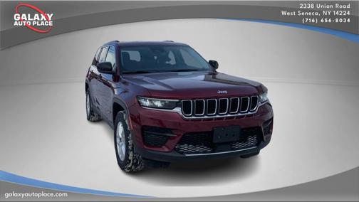 2023 Jeep Grand Cherokee Laredo