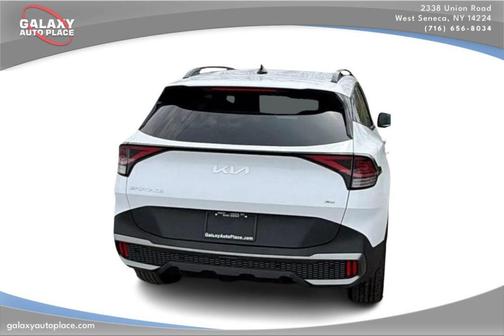 Glacial White Pearl 2023 Kia Sportage X-Line