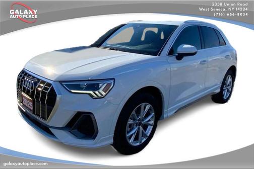 Glacier White Metallic 2025 Audi Q3 45 S line Premium