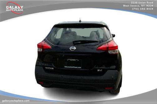 Super Black 2020 Nissan Kicks SV