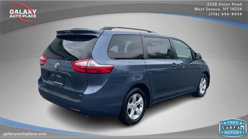 2017 Toyota Sienna LE