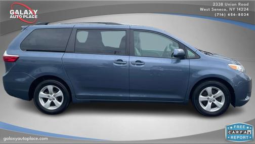 2017 Toyota Sienna LE