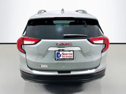 Sterling Metallic 2024 GMC Terrain SLE