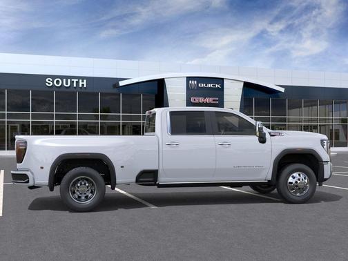 Glacier White Tricoat 2026 GMC Sierra 3500 Denali