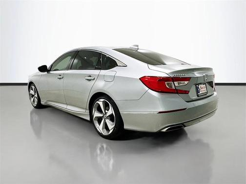 2019 Honda Accord Touring 2.0T