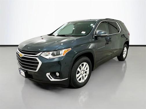 2021 Chevrolet Traverse LT Cloth