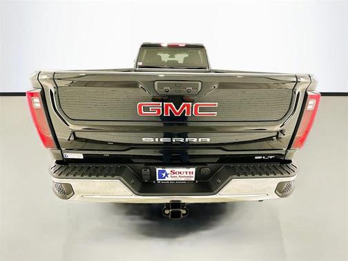 2026 GMC Sierra 3500 SLT