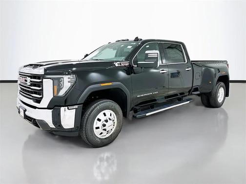 2026 GMC Sierra 3500 SLT