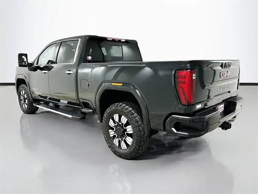 2025 GMC Sierra 2500 Denali