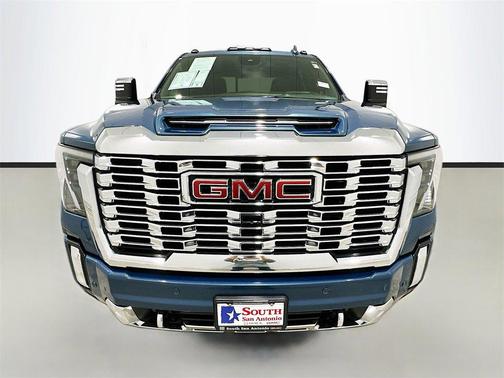 2024 GMC Sierra 2500 Denali