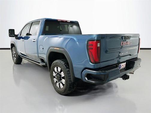 2024 GMC Sierra 2500 Denali