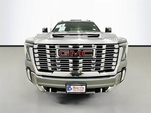 2024 GMC Sierra 2500 Denali