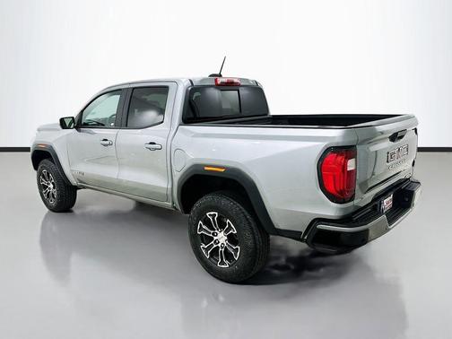 Sterling Metallic 2024 GMC Canyon AT4