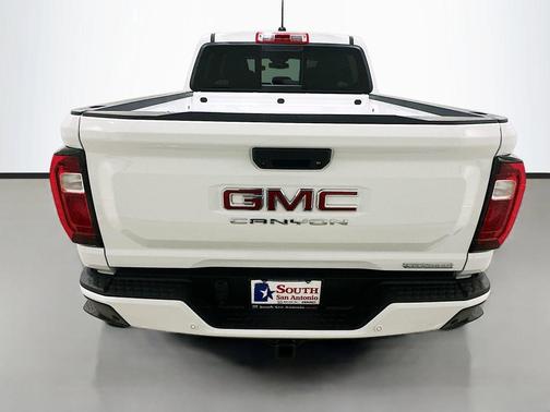 Summit White 2025 GMC Canyon Elevation