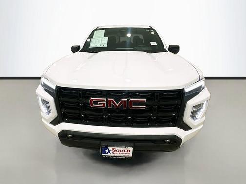 Summit White 2025 GMC Canyon Elevation