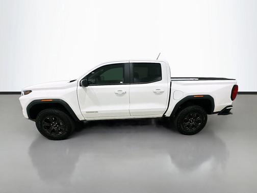 Summit White 2025 GMC Canyon Elevation