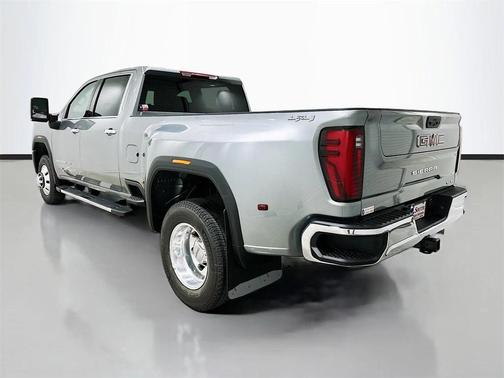 2026 GMC Sierra 3500 SLT