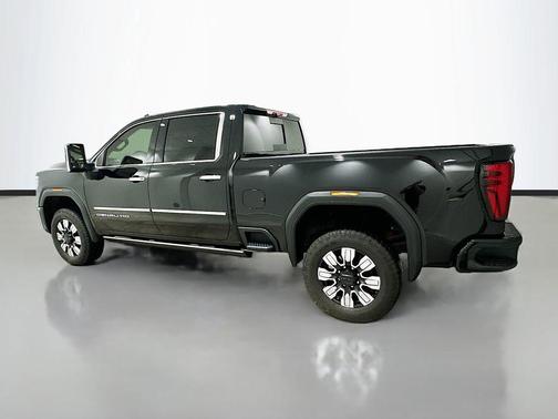 Onyx Black 2024 GMC Sierra 2500 Denali