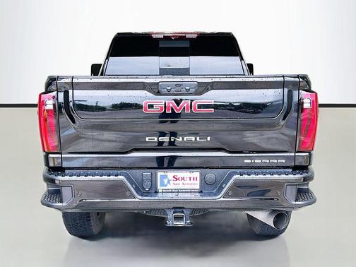 Onyx Black 2024 GMC Sierra 2500 Denali