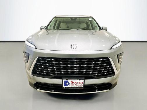 moonstone gray metallic 2026 Buick Enclave Avenir FWD