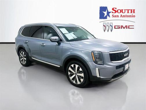 Everlasting Silver 2022 Kia Telluride S