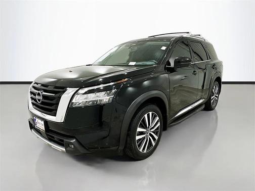 2022 Nissan Pathfinder Platinum 2WD