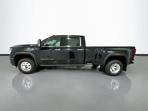 Onyx Black 2026 GMC Sierra 3500 Denali