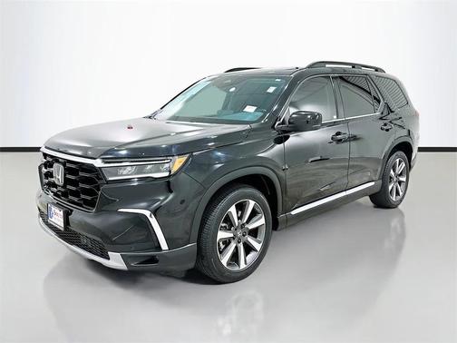 2023 Honda Pilot Touring 8-Passenger